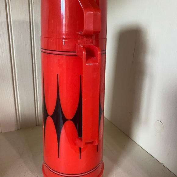 Vintage Aladdin black and red diamond thermos, winter, Christmas, farmhouse - Picture 2 of 8